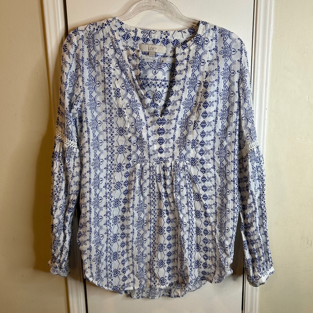 LOFT Blue White Medallion Print Cotton Gauze Lace Accent Peasant Blouse XS